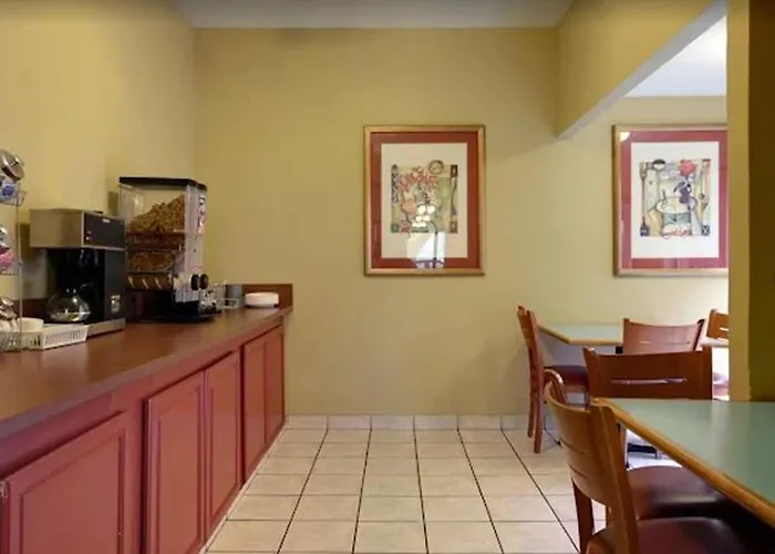 Americas Best Value Inn Yukon
